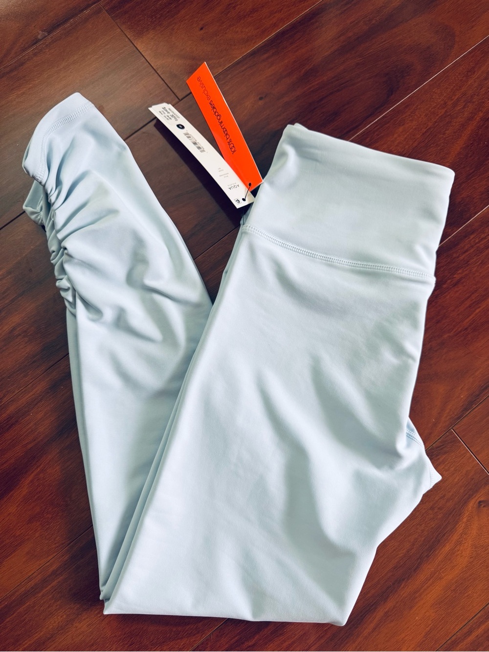 NWT Bloomingdale’s Aqua Leggings In Light Blue Size Small